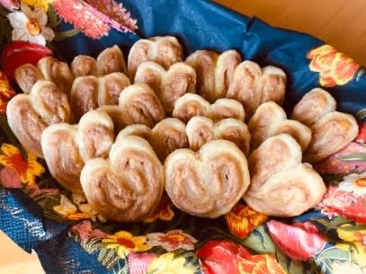 焼いたらクリチが盛り上がって立体的に!それはそれで良しってことでw 焼いたらクリチが盛り上がって立体的に!それはそれで良しってことでw