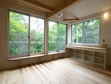 Manihouse110704 Manihouse110704
