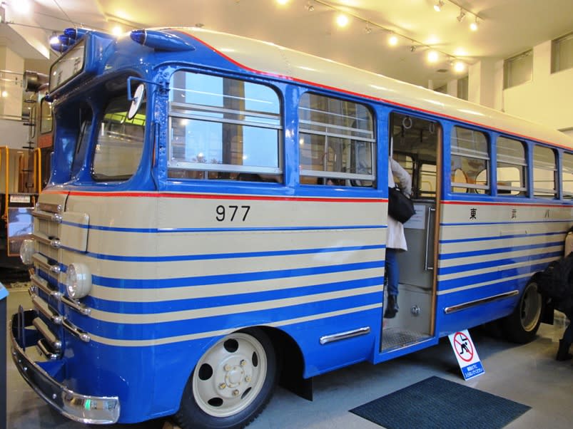 キャブオーバーバス T5型 1951年式 日産 観光列車から 日々利用の乗り物まで