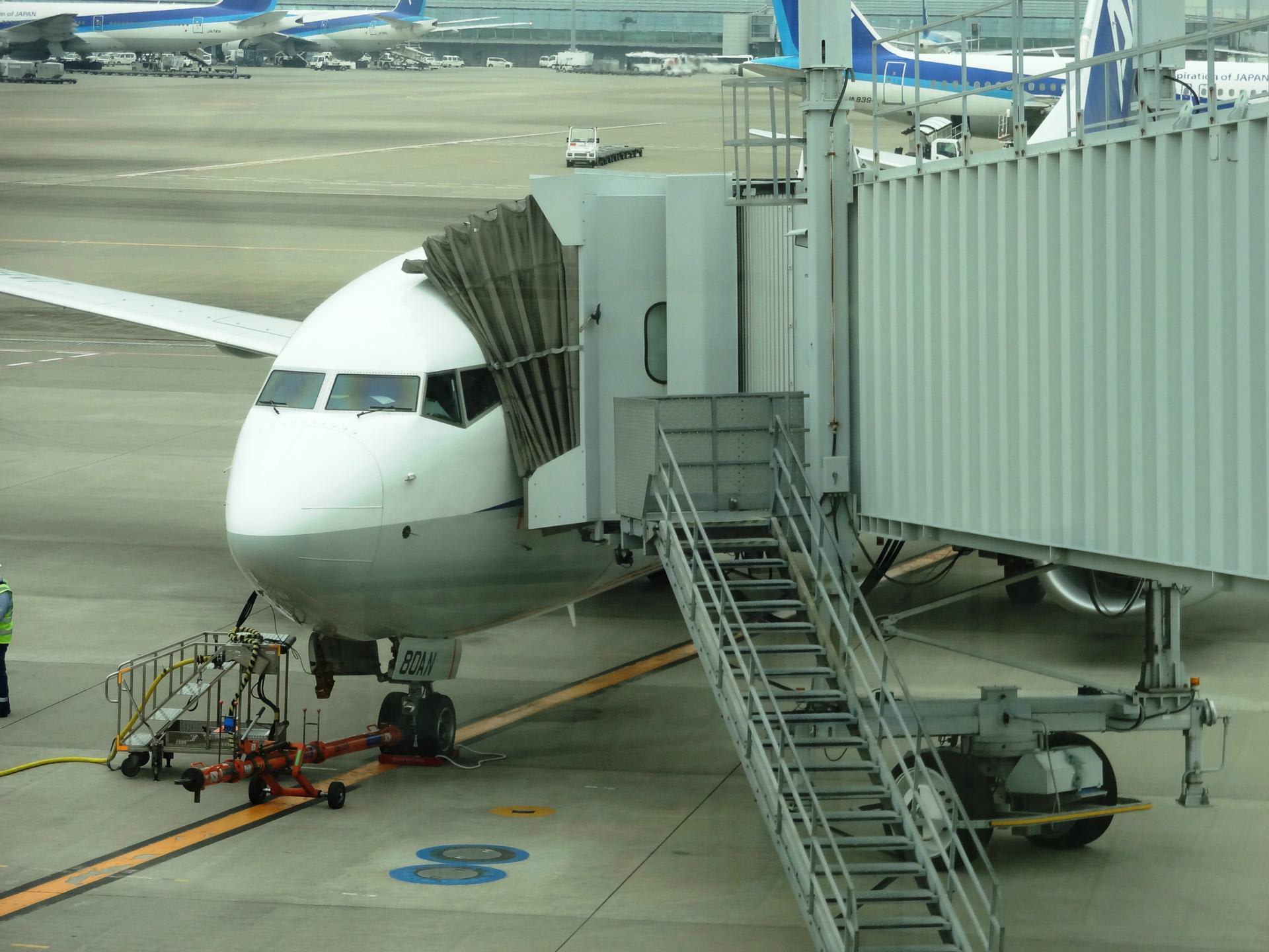 15年4月10日 Ana753 東京国際空港 Hnd 小松空港 Kmq Boeing 737 1 Ja80an 旅客機撮影 関西 Airline Photos Kansai Japan