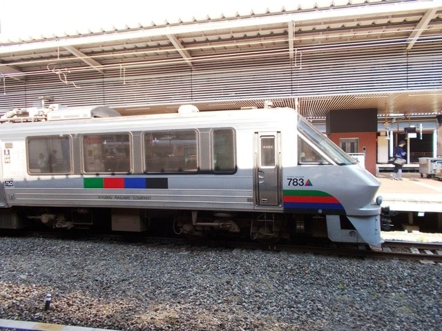 JR九州783系電車 - 観光列車から！ 日々利用の乗り物まで