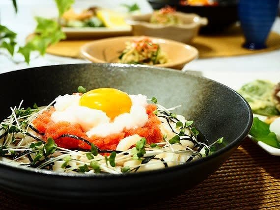 冷やし明太とろろうどん あじとえびの天ぷら うちごはんはマーシャもいっしょ