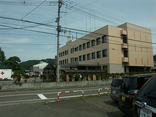 7 16新潟県中越地震014 越後線 礼拝駅近く２ 地理の部屋と佐渡島