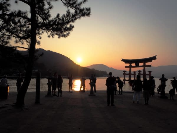 広島5 宮島 厳島神社 5 能舞台 西松原 水早 Mizuha 神社と写真と一人旅 広島5 宮島 厳島神社 5 能舞台 西松原 水早 Mizuha 神社と写真と一人旅