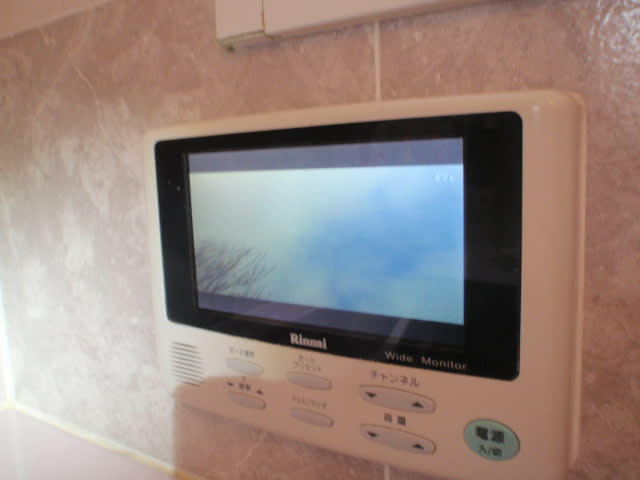 浴室テレビを地デジ化 地デジチューナー取り付け 家電工事屋の日常 Kadenkoujiya Com 浴室テレビを地デジ化 地デジチューナー取り付け 家電工事屋の日常 Kadenkoujiya Com