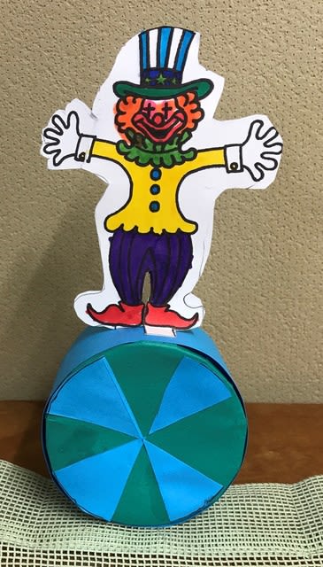 ピエロの玉乗り どんぐりころころ ピエロの玉乗り どんぐりころころ