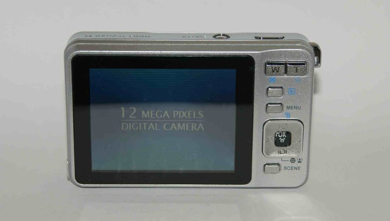 PENTAX Optio E85 エントリー海外向けデジタルカメラ - 乾電池の画像集 出張所