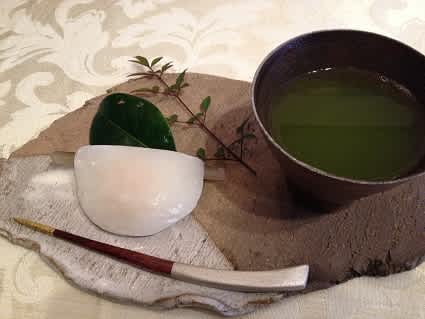 老松 花びら餅 心の中はエレガント 老松 花びら餅 心の中はエレガント