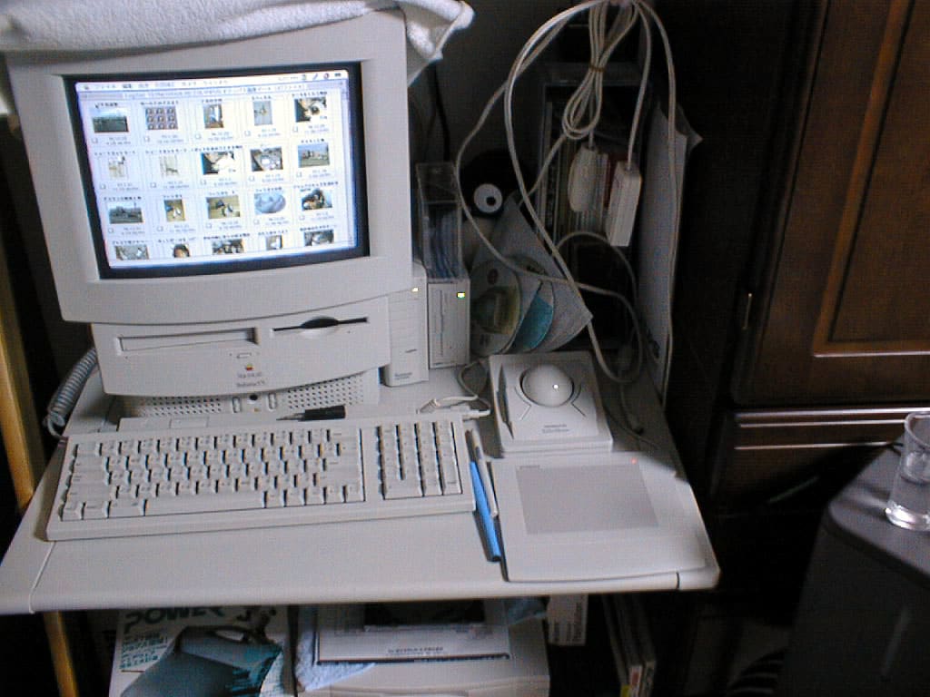 Macintosh Performa 575 - 不定期くだらない独り言 Macintosh Performa 575 - 不定期くだらない独り言