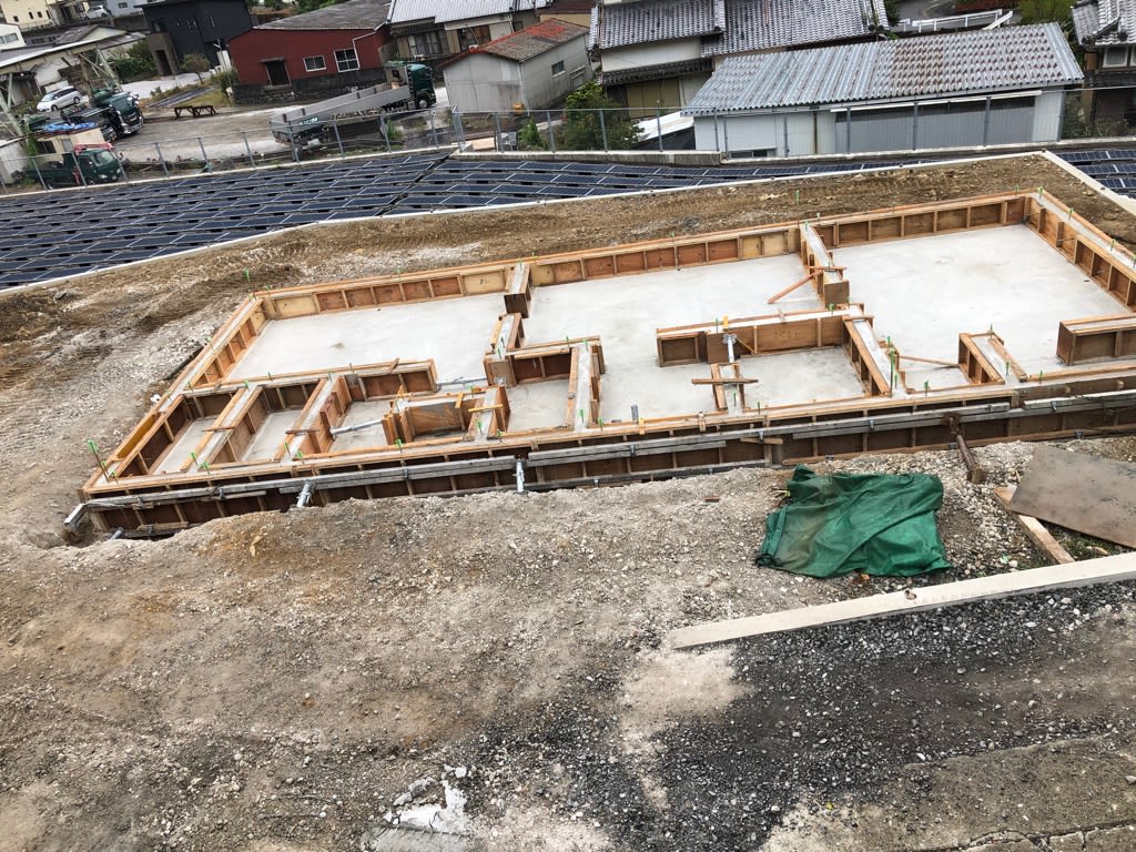 高知市朝倉の新築現場の基礎の写真です | 高知市で月々三万円で新築一戸建てを建てるならサンブランドハウス