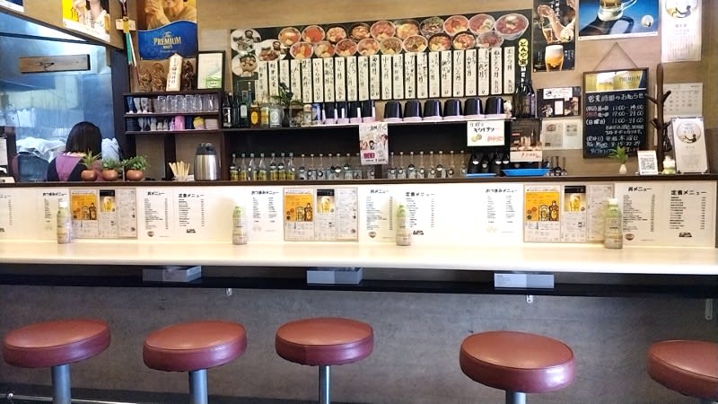 どんや宝:店内