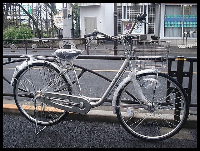 新車 ラピス 26インチ カートリッジBB LEDオートライト